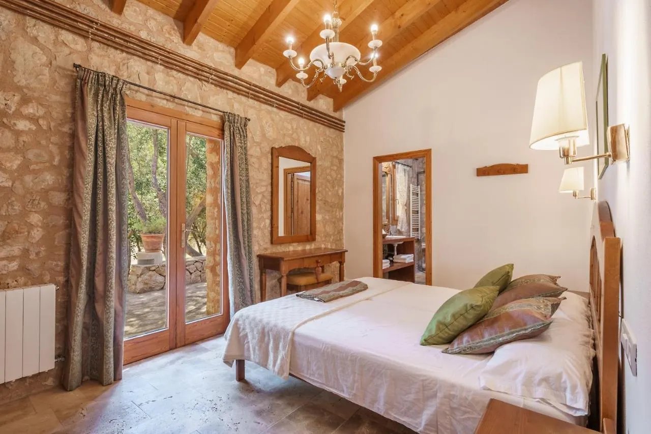 Son Monserrat, Petra  Villa